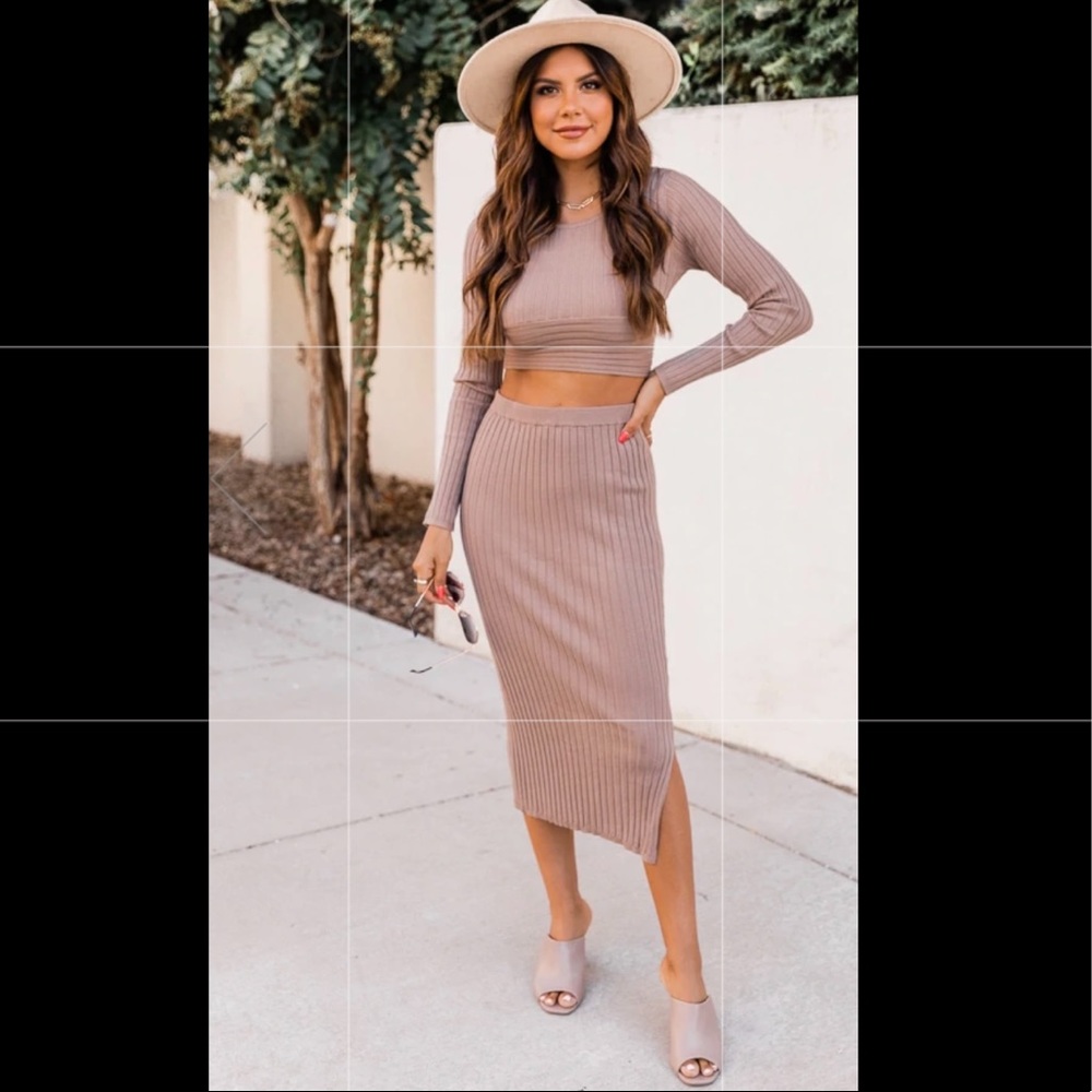 Taupe/Mocha Ribbed MIDI Skirt & Cropped blouse
